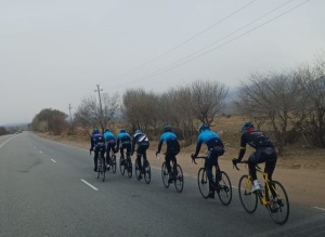 ҚЫРҒЫЗСТАНДА ТАС ЖОЛЫ ВЕЛОСПОРТЫ БОЙЫНША ОҚУ-ЖАТТЫҒУ ЖИЫНЫ БАСТАЛДЫ